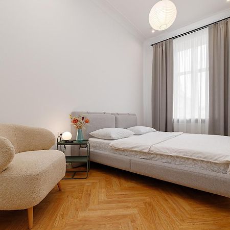 2К Квартира Вул Куліша Форум Lviv Exteriör bild